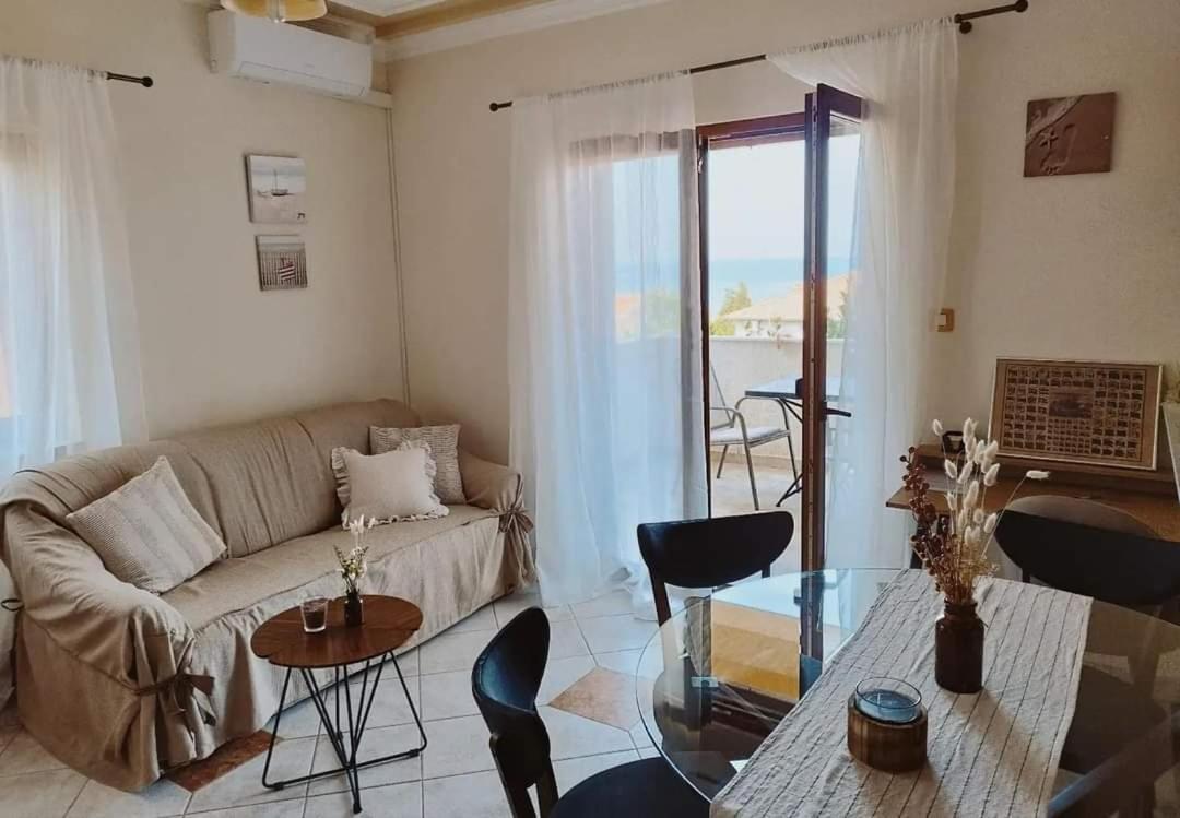 Apartman Mediterraneo Supetar Ngoại thất bức ảnh