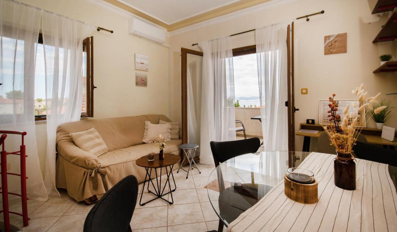 Apartman Mediterraneo Supetar Ngoại thất bức ảnh